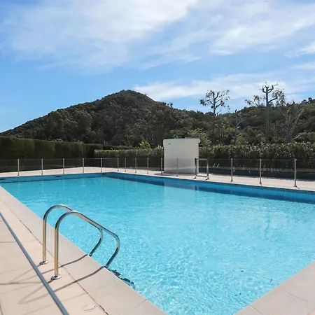 Flat With Pool And Terrace In - Welkeys Daire