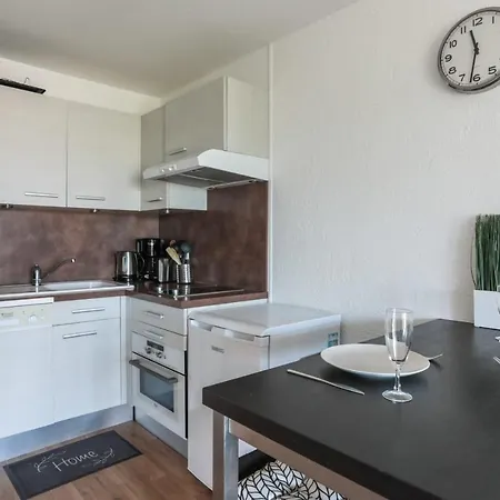 Flat With Pool And Terrace In - Welkeys Mandelieu