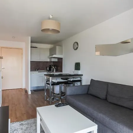 Flat With Pool And Terrace In - Welkeys * Mandelieu